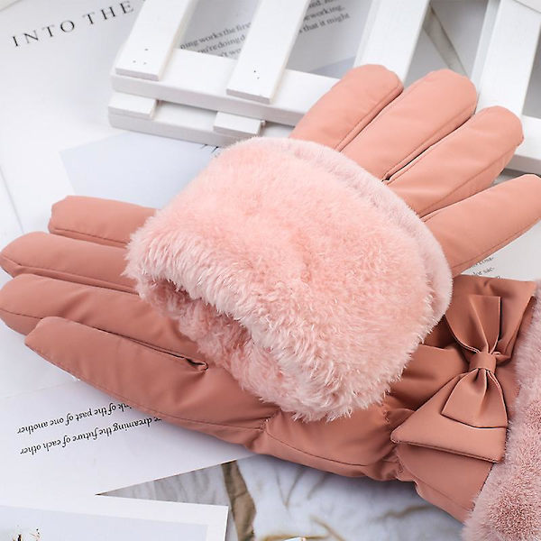 Höstens och vinterns varma handskar plus sammetsrosa pink