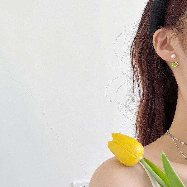 Korvakorut Hopea S925 Heart Stud Muotikorut Ac7597 White(Gold Color)