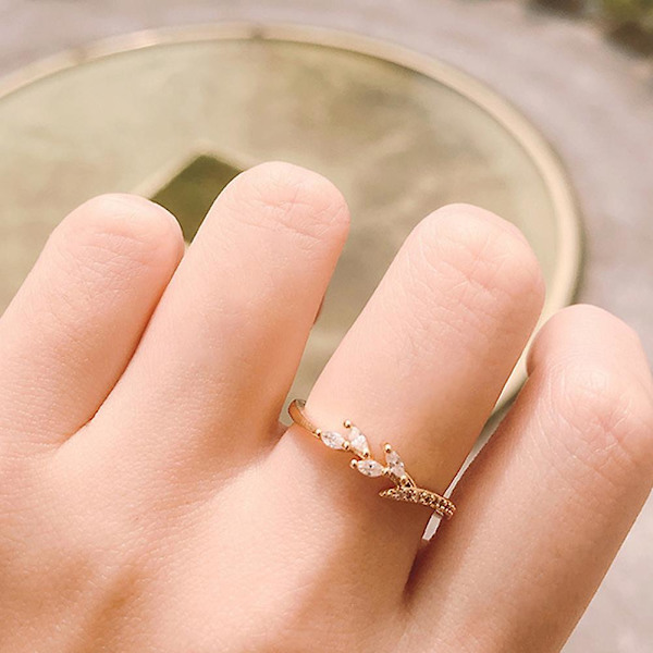 Dammode Bladform Marquise Cut Cubic Zircon Inlagd Finger Ring Smycken Golden US8