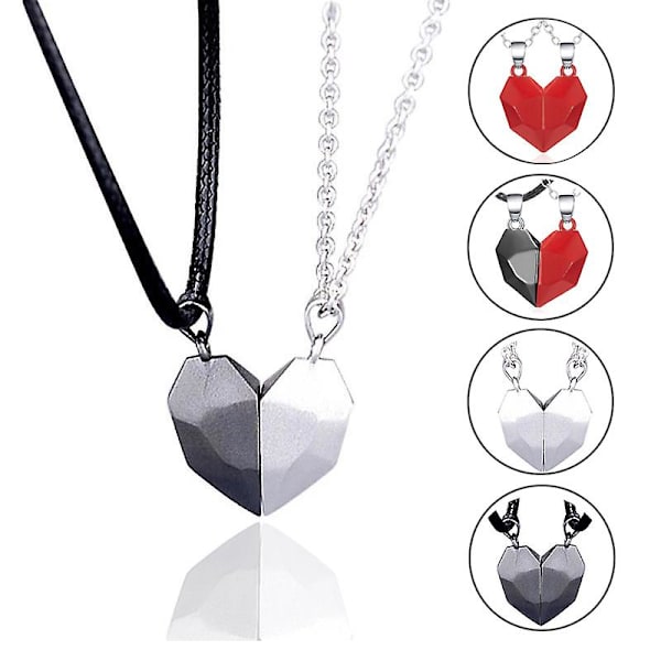 Kaksi sarjaa kaulakoruja ystäville Silver and Silver