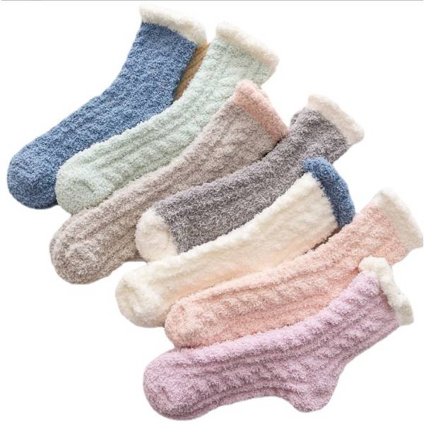 5-pack kvinnors vinter varma mjuka fluffiga sängstrumpor Random