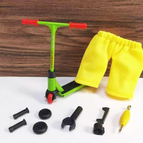 Mini Legeringsfinger Scooter Set Interaktiv Sensorisk Leksak Nyhet Skateboard Kit