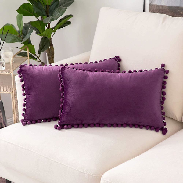 Paket med 2 Sammets-kuddfodral Pompom Dekorativa örngott Solida mjuka kuddfodral Med Poms Fyrkantig För Soffa Soffa Sovrum Bil 18x18tum Da 12 x20 Purple