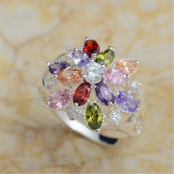 Kvinnor Flerfärgad Cubic Zirconia Inlagd Ring Bröllop Engagemang Smycken Present US 9