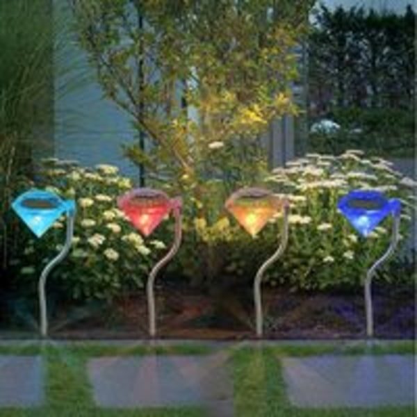 Set med 4 solcellslampor, färgskiftande diamantform Solljus utomhus för festdekoration, gräsmattasbelysning, trädgård
