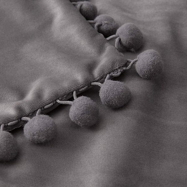 Paket med 2 Sammets-kuddfodral Pompom Dekorativa örngott Solida mjuka kuddfodral Med Poms Fyrkantig För Soffa Soffa Sovrum Bil 18x18tum Da 22 x22 Grey