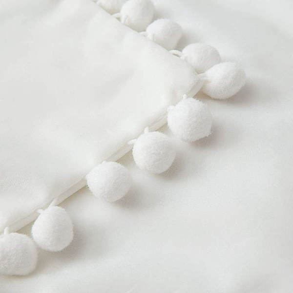 Paket med 2 Sammets-kuddfodral Pompom Dekorativa örngott Solida mjuka kuddfodral Med Poms Fyrkantig För Soffa Soffa Sovrum Bil 18x18tum Da 20 x20 Pure White