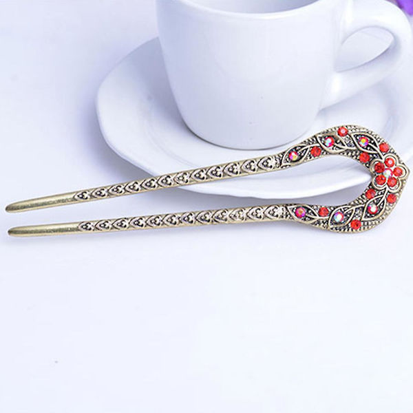 Hanfu Hairpin Daily Wear strassit Decor Step Shake U-muotoinen hiusneula Colorful