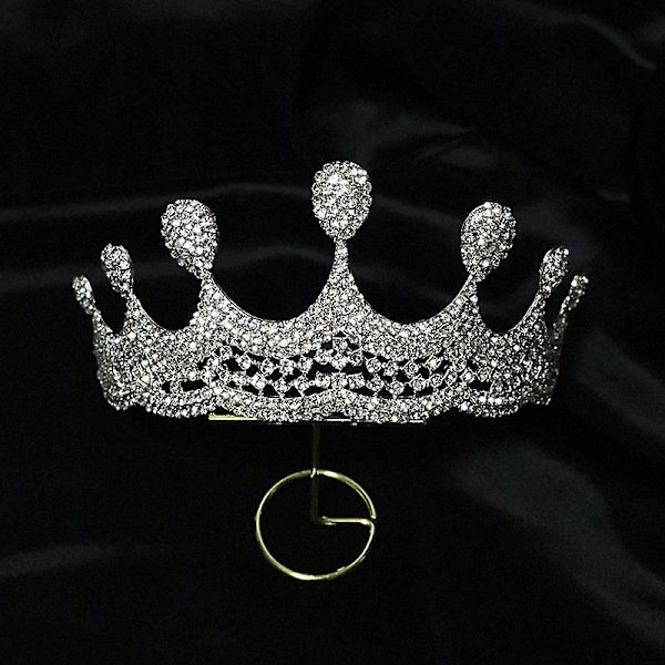 Kronprydnad Bröllopstillbehör Enkel Legering Diamond-studded Brudklänning Smycken