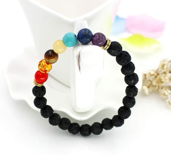 7 Chakra helbredende perlearmbånd Naturlig lavastein diffuserarmbånd