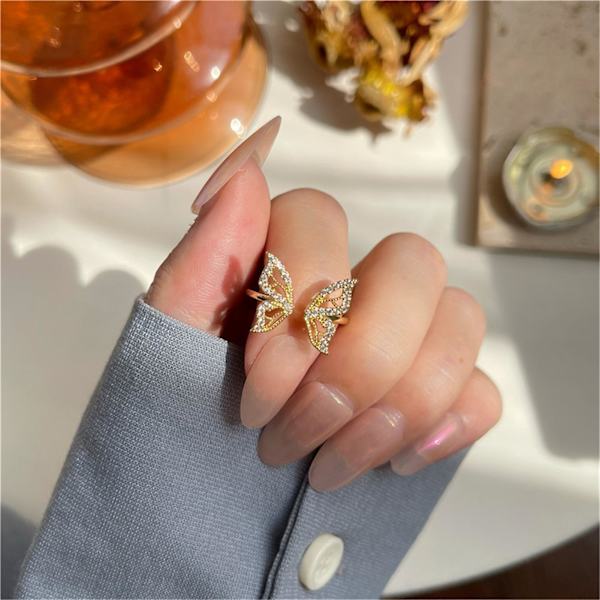 Fingerring utsökt form rostsäker legering dekorativ fjäril kvinnor öppen ring för flicka