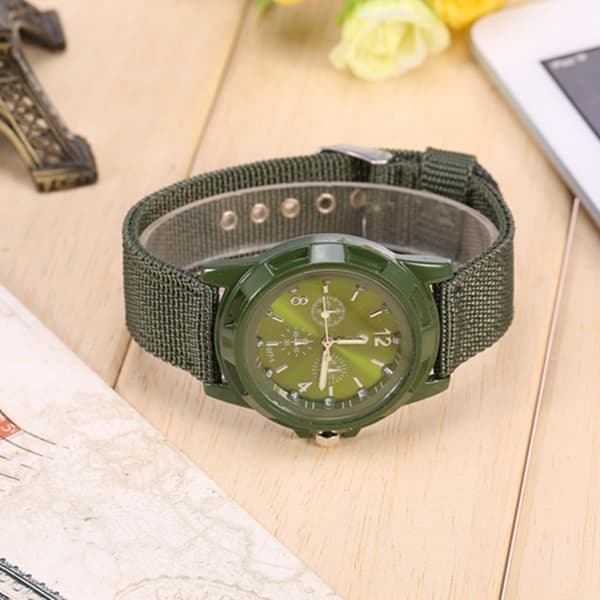 Militär Analog Armbandsur Rund Nylonrem Armégrön