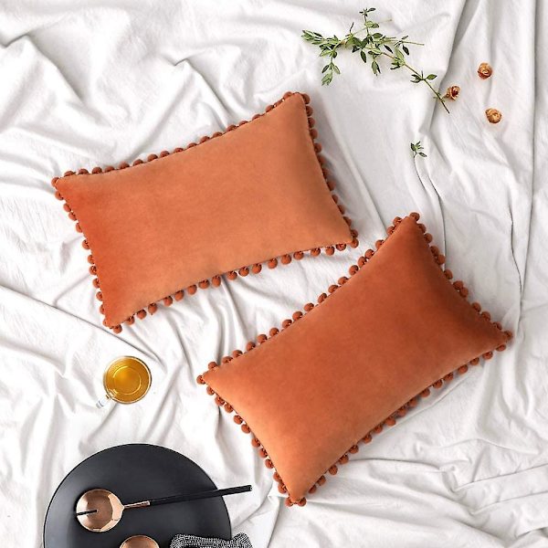 Paket med 2 Sammets-kuddfodral Pompom Dekorativa örngott Solida mjuka kuddfodral Med Poms Fyrkantig För Soffa Soffa Sovrum Bil 18x18tum Da 12 x20 Orange