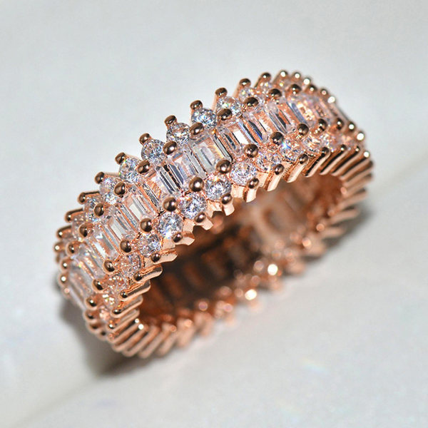 Naisten Creative Sparkling Cubic Zirkonia upotekoristeiset laajakaistaiset sormukset korulahja Golden US 10