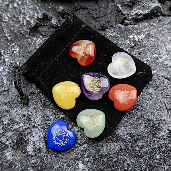 1 set natursten iögonfallande handgjorda Vibrant Creative 7 Chakra Hjärtformad Fake Jade för present