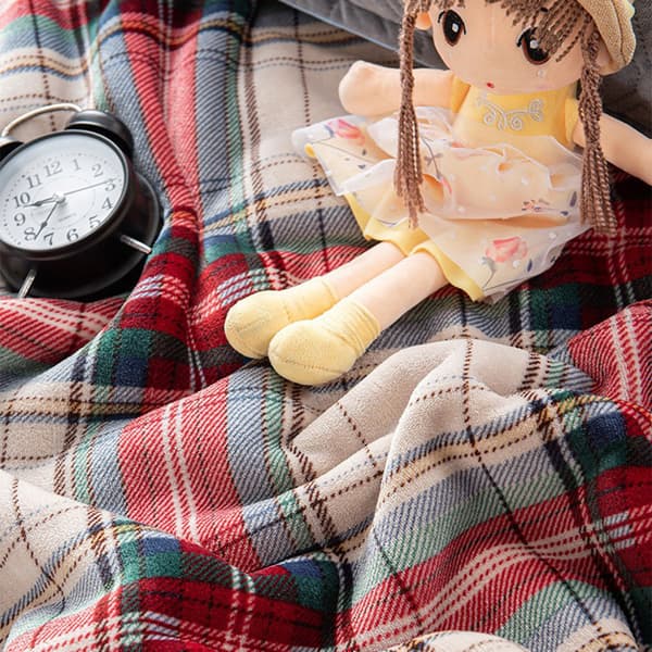 Electric blanket with plaid pattern, reversible ultra-soft blanket for sofa and bed, microfiber construction wrinkle-resistant, breathable (Nordic