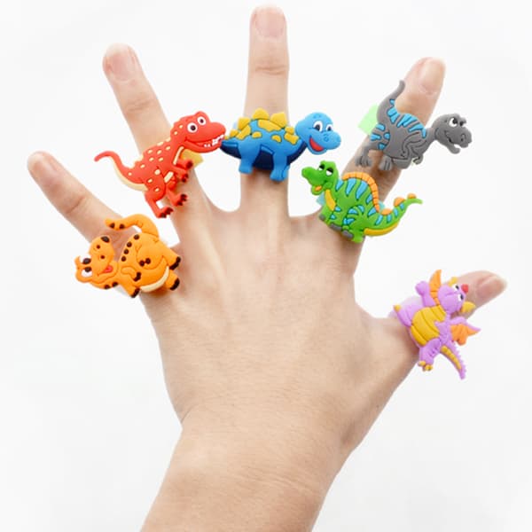 6 stk. Søde tegneserie dinosaur PVC bløde ringe børne gavesæt