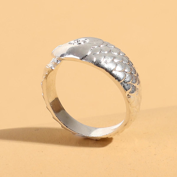 Bred snidad robust damring silverfärgad fisk justerbar ring smycketillbehör