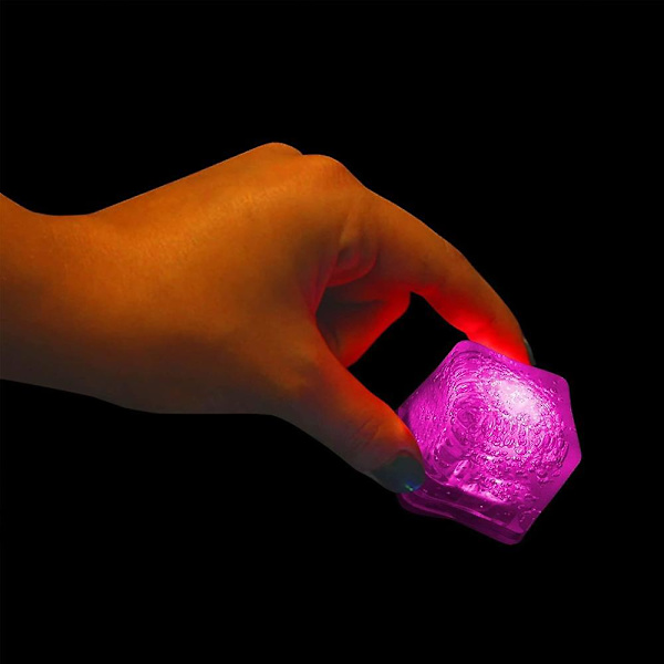 Lysende LED-isbiter (12)