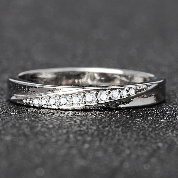 Rund Cubic Zirconia Inlagd Kvinnor Bröllop Förlovning Finger Ring Smycken Present Silver US 9