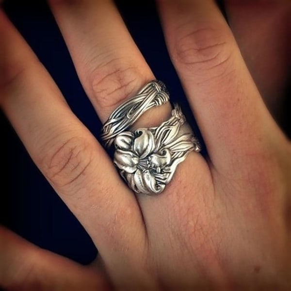 Justerbar alle-matchede sølvfarve Kvinder Ring Håndlavet udskåret blomst åbningsring smykker Accessaries