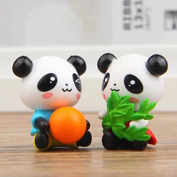 2 x 4 kpl / set Panda Figurine Ornamental Houkutteleva PVC Tee itse askartelu sarjakuva Panda Veistos Juhlatarvikkeet