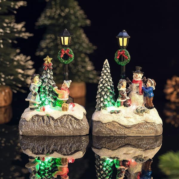 Lysende LED julelandskap lite juletrescene liten harpiks
