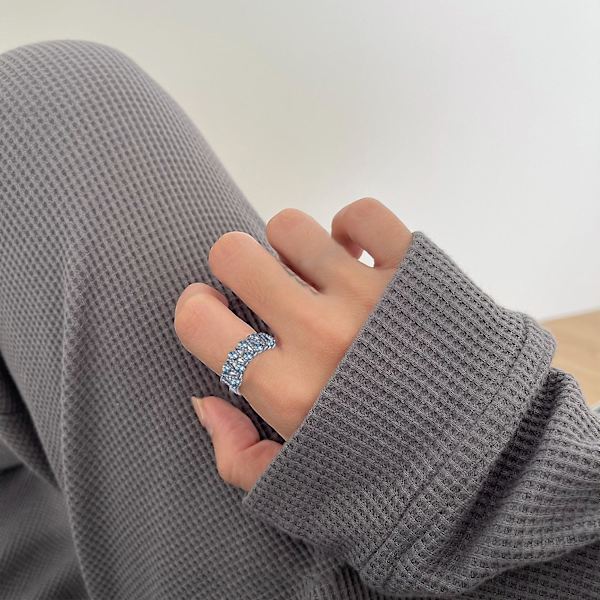 Kvinder Ring Hollow Out V Form smykker Geometrisk Bright Luster Ring Fødselsdagsgave US 8