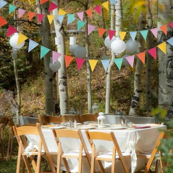 Fargerik girlander i lin – 12 vimpler i 6 farger, festlig girlander