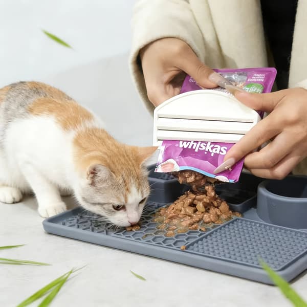 Foderdispenser til katte | Plastikske til vådfoder