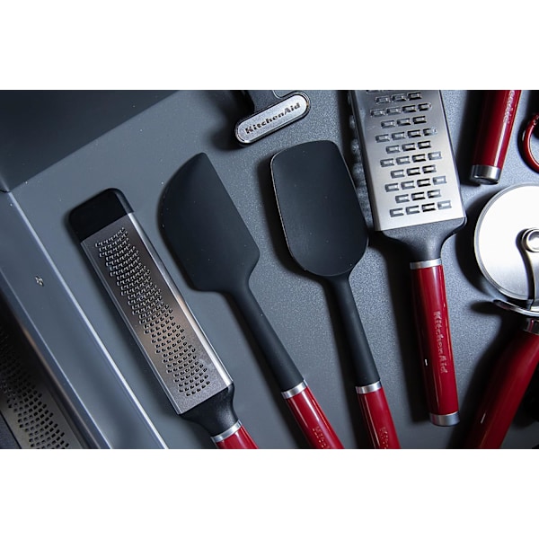 d Core Medium Etched Grater, Empire Red, 11,6 tum, Rostfritt Stål, KAG320OHERE, DX260 Cheese Grater Tin Opener