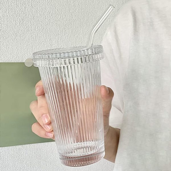 Glasmugg randig glaskopp kaffekopp med lock och sugrör