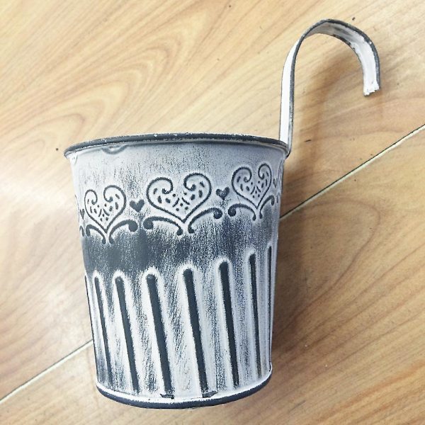 Vintage Blomkruka i Järnplåt med Grön Växtdesign och Hängkrok - Heminredning