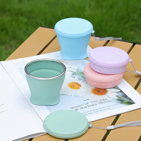 1 Blå bærbar sammenklappelig kop (Ideel til camping og rejser) — 200 ml sammenklappelig kop, perfekt til te og kaffe