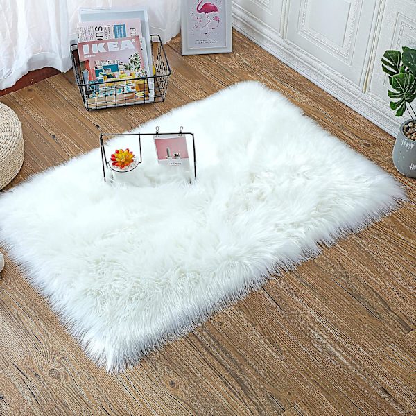Konstgjord fårskinnsmatta Imitationspälsmatta Lammskinnsmatta Fluffig Mjuk Långhårig Dekorativ Stolsdyna Soffa Matta (vit, 50x150cm)