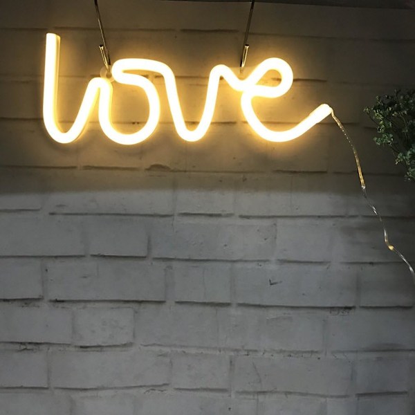 Neon Love Skilte Lys LED Love Art Dekorativ Marquee Skilt - Vægdækning/Borddækning til Bryllup Fest Børneværelse Stue Hus Bar Pub Hotel Beac Clove1warm White