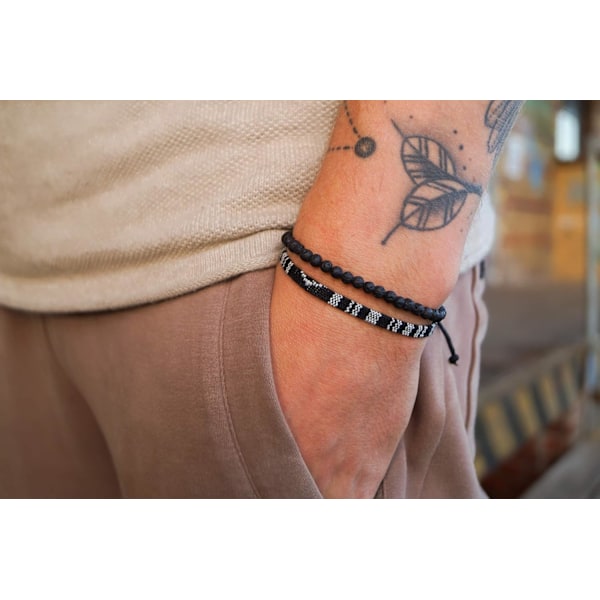 2x Boho Surfer Armbånd Sæt Kvinder & Mænd - Håndlavede Sommer Strand Armbånd - Justerbare & 100% Vandtætte - Festival Tilbehør - Perle & Flet Black & Lavabeads