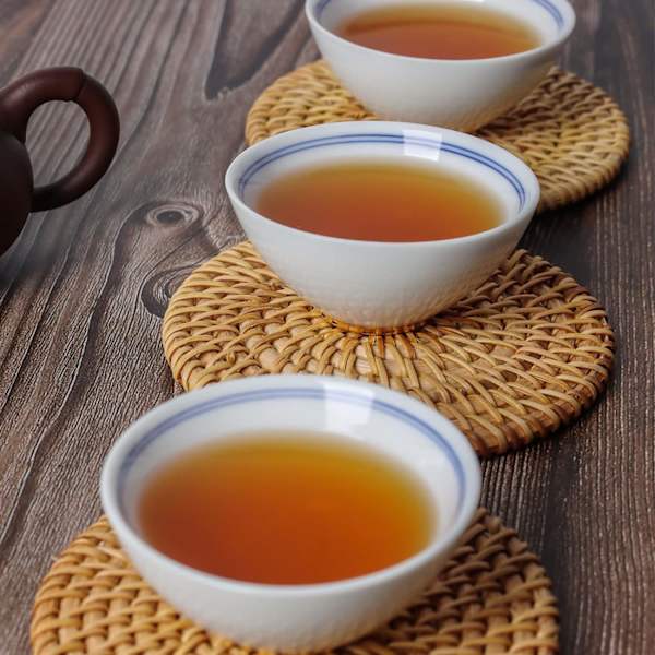 t af 6 Rattan Flet Cup Mat Håndlavet Rattan Coaster Rattan Placemat Pot Mat Kopholdere Hjemmedekoration (Rattan 4 * 4 in)