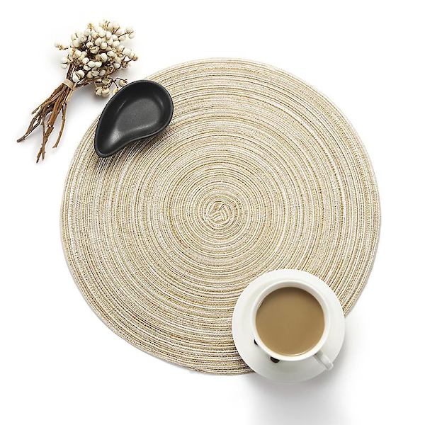 4 stk Runde Flettede Placemats i Rattan, Sklisikre Bordmatter
