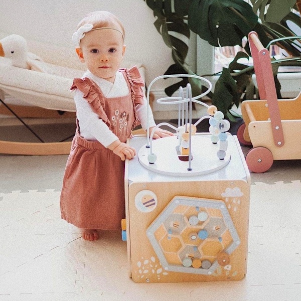 Suuri Montessori-puuaktiivisuuskuutio - Leikkisilmukka