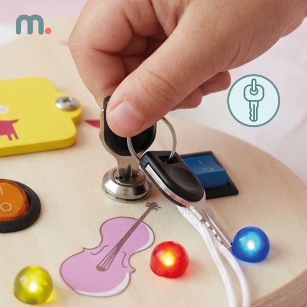 Aktivitetstavla, Mamabrum, MAM309, LED-ljus och speldosa, gitarr