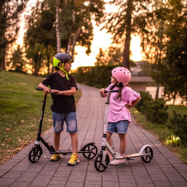 Tvåhjulig scooter för unga vuxna - med stötdämpare - Hypermotion CITY SWIFT Digital Lion - 100 kg Digital Lion