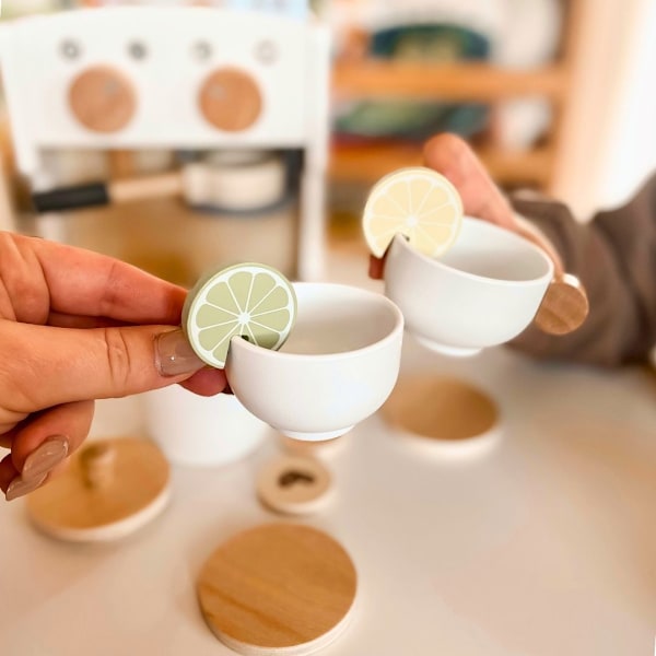 Mamabrum træ-kaffemaskine og te-sæt med tilbehør – café