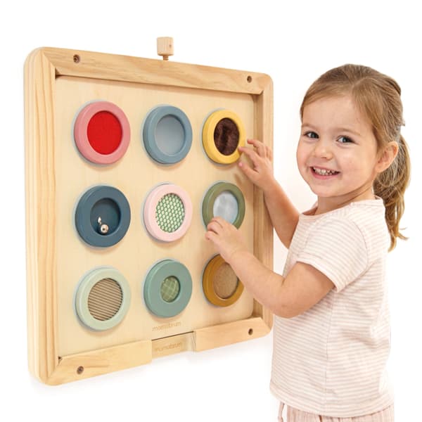 Mamabrum Montessori aistitaulu 9 tekstuurilla ja seinäkehyksellä