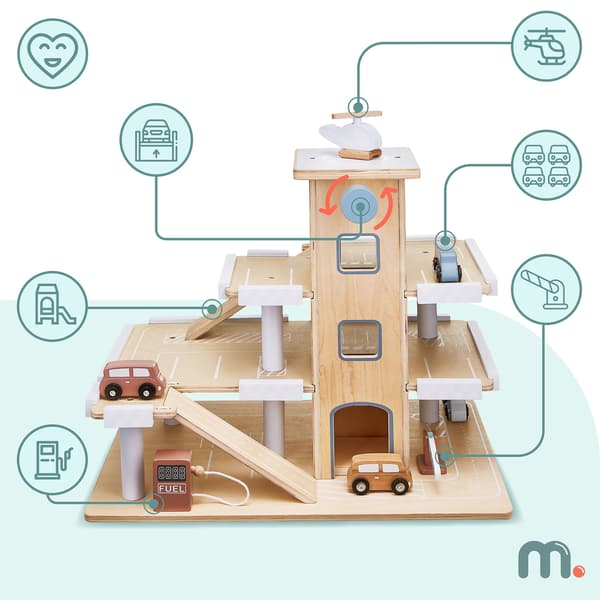 Parkeringsplads i træ i tre niveauer med elevator - garage til biler og helikopter