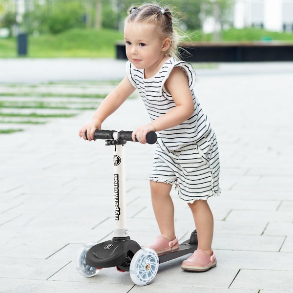 TRINGO trehjulet balancescooter, 3-8 år gammel - sort + lysende LED hjul Black