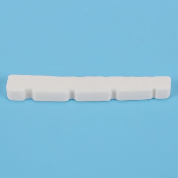 Slitsad böjd basstränghållare för 4-strängad elbas, 4,2x3,2x4,6/4,6mm, imiterat ben