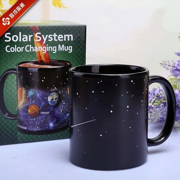 Fargeskiftende porselenskrus, solsystemdesign, kaffemelkkopp, bursdagsgave
