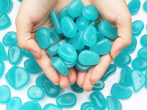 Självlysande stenar, blå, 100-pack, lysande trädgårdsstenar för utomhusdekoration