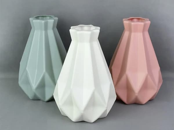 Skandinavisk Plastvas 20 cm, Modern Minimalistisk Inredning, Okrossbar Blomvas